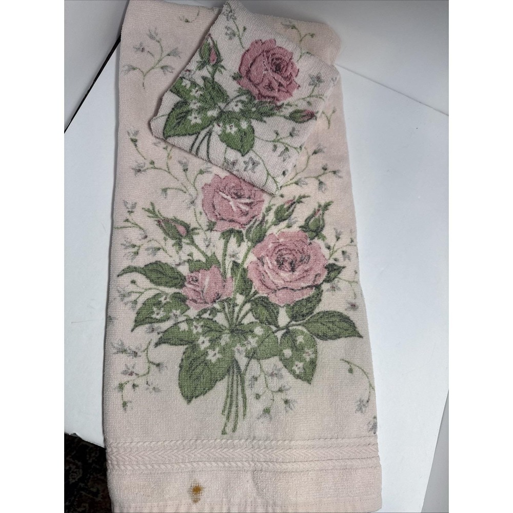 VTG‎ Light Pink Floral Roses Bath Towel & Washcloth Set Grannycore R.A. Briggs